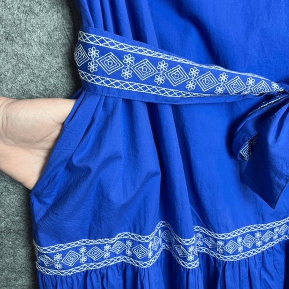 NWT ST. JOHN'S BAY Embroidered Sleeveless Shift Dress XL Dazzling Blue Pockets - Picture 8 of 11